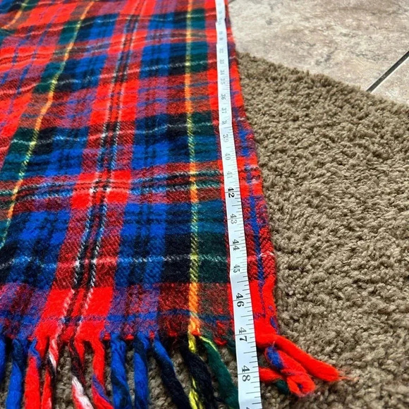 47” x 50” wool blanket - Picture 2 of 5